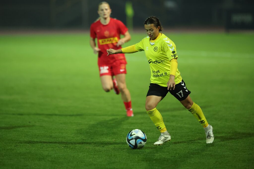 T. Romanovskaja ir toliau vilkės Lietuvos čempionių marškinėlius