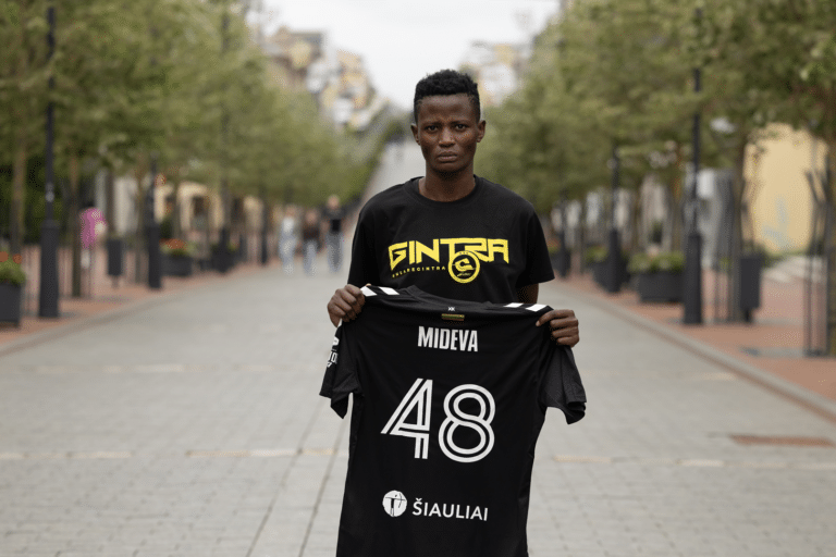 „Gintrą“ sustiprino viena perspektyviausių Kenijos futbolininkių